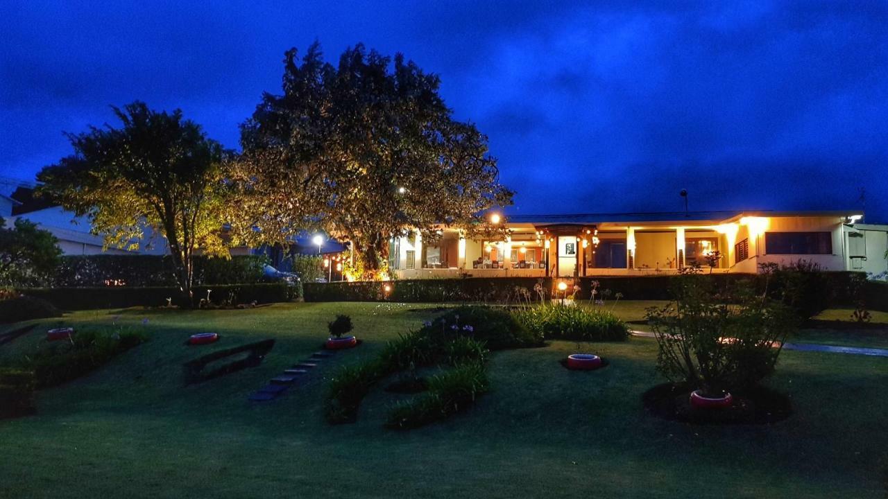 Grandpas Hotel & Restaurante Картаго Екстериор снимка